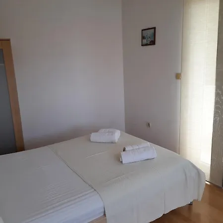 Apartments Malou Baska Voda Room photo